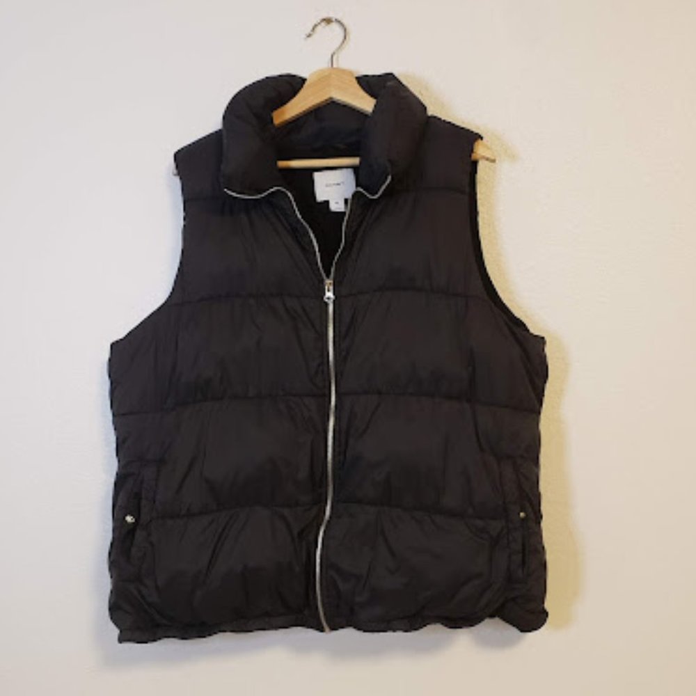 Old Navy Women's XXL Black Puffer Zipper Vest - Picture 1 of 6